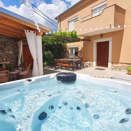 Barac Rural Holiday Home Grižane Esterno foto