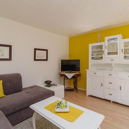 Barac Rural Holiday Home Grižane Esterno foto