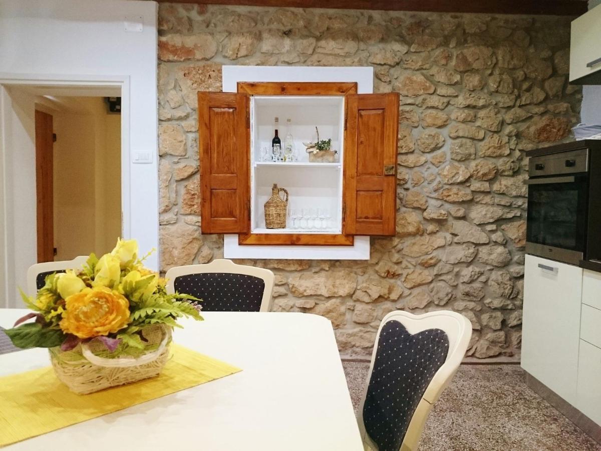 Barac Rural Holiday Home Grižane Esterno foto