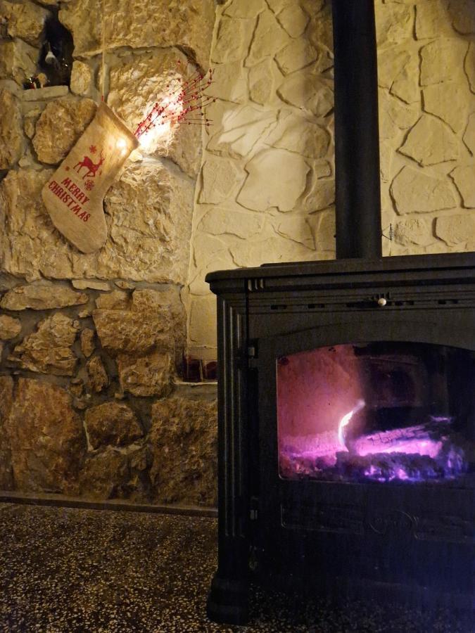 Barac Rural Holiday Home Grižane Esterno foto